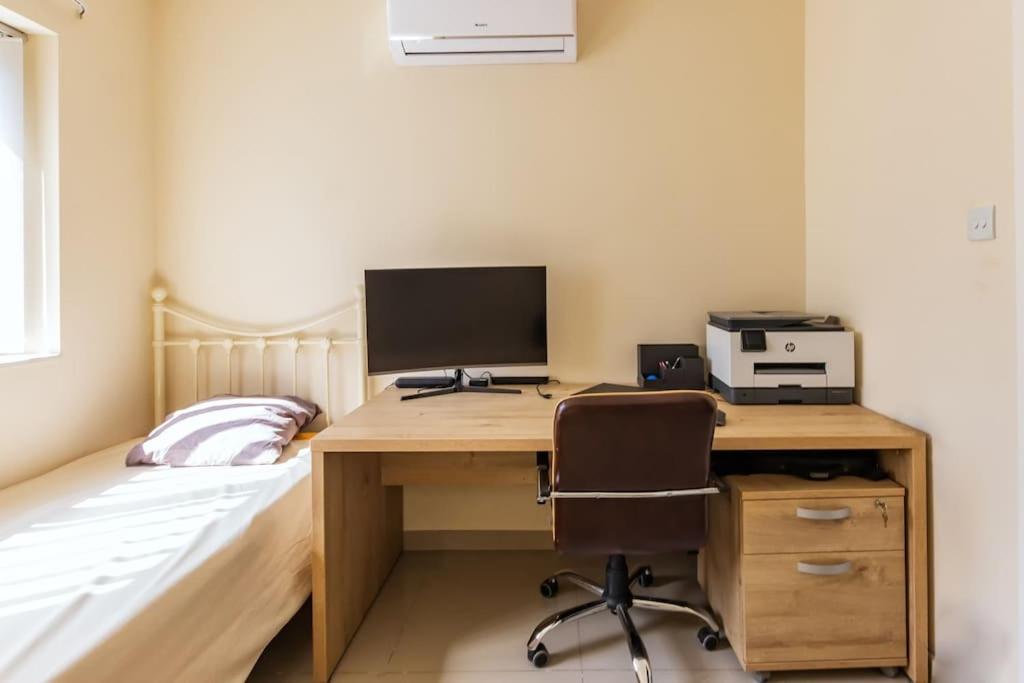 Modern 3 Bedroom Apartment Close To Paceville And Beach Is-Swieqi Екстер'єр фото