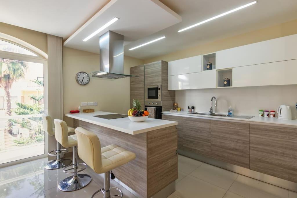 Modern 3 Bedroom Apartment Close To Paceville And Beach Is-Swieqi Екстер'єр фото