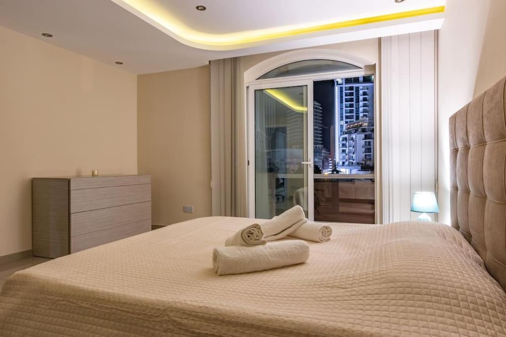 Modern 3 Bedroom Apartment Close To Paceville And Beach Is-Swieqi Екстер'єр фото