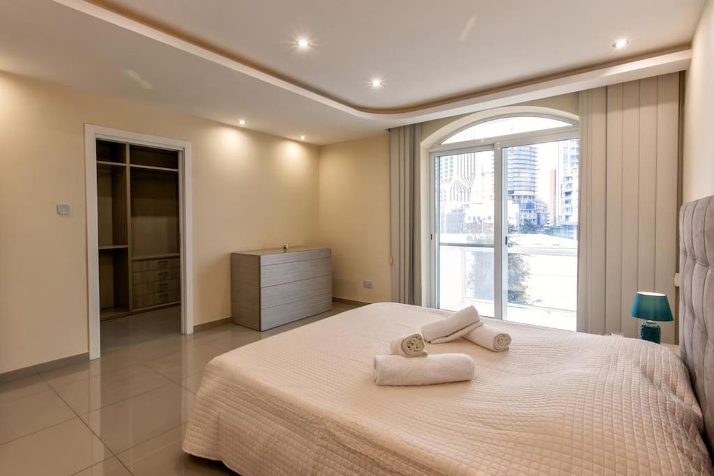 Modern 3 Bedroom Apartment Close To Paceville And Beach Is-Swieqi Екстер'єр фото